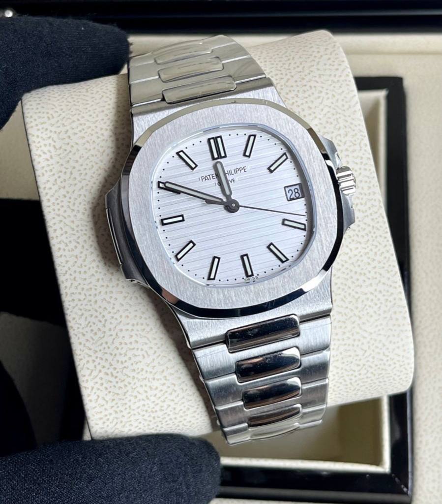 Patek Philippe -  NAUTILUS
